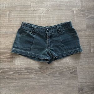 Vintage Y2K Billabong Low Rise Shorts (XS)